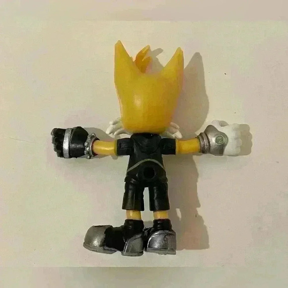 Sonic Prime New Yoke‎ City Tails Nine 3-Inch Mini Figure - Picture 3 of 5